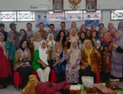 Pelaku Usaha Antusias Melengkapi Serta Mengurus Perizinan Setelah Mengikuti Bimtek.
