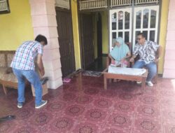 Wakil Ketua DPRD Kaur Bagikan Ribuan Bingkisan Untuk Warga Kurang Mampu.