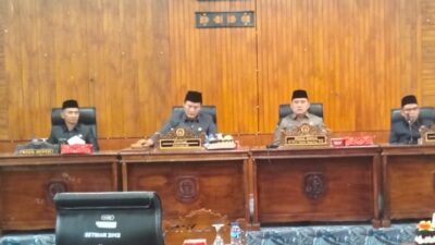 Wabup Kaur Menghadiri Paripurna DPRD Kaur Bahas Rekomendasi Atas LKPJ Bupati TA 2024