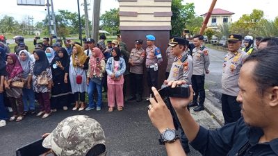 Aksi UNRAS Soroti Kasus Kekerasan Seksual Anak