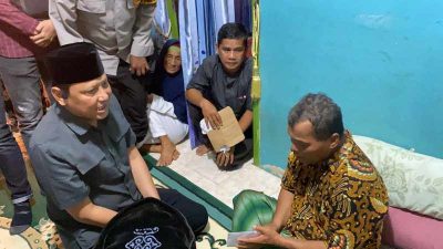 Kapolres Kaur Sampaikan Duka Di Rumah Korban Tenggelam