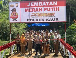Polres Kaur Resmikan Jembatan Merah Putih Presisi Ke-10 Di Air Pahlawan